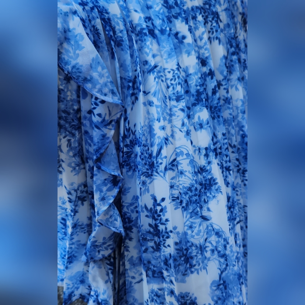Sleeveless Printed Midi Dress - Picture 6 of 6